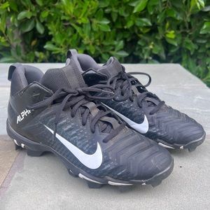Nike Alpha Menace Football Cleat, Black, Mens size 8